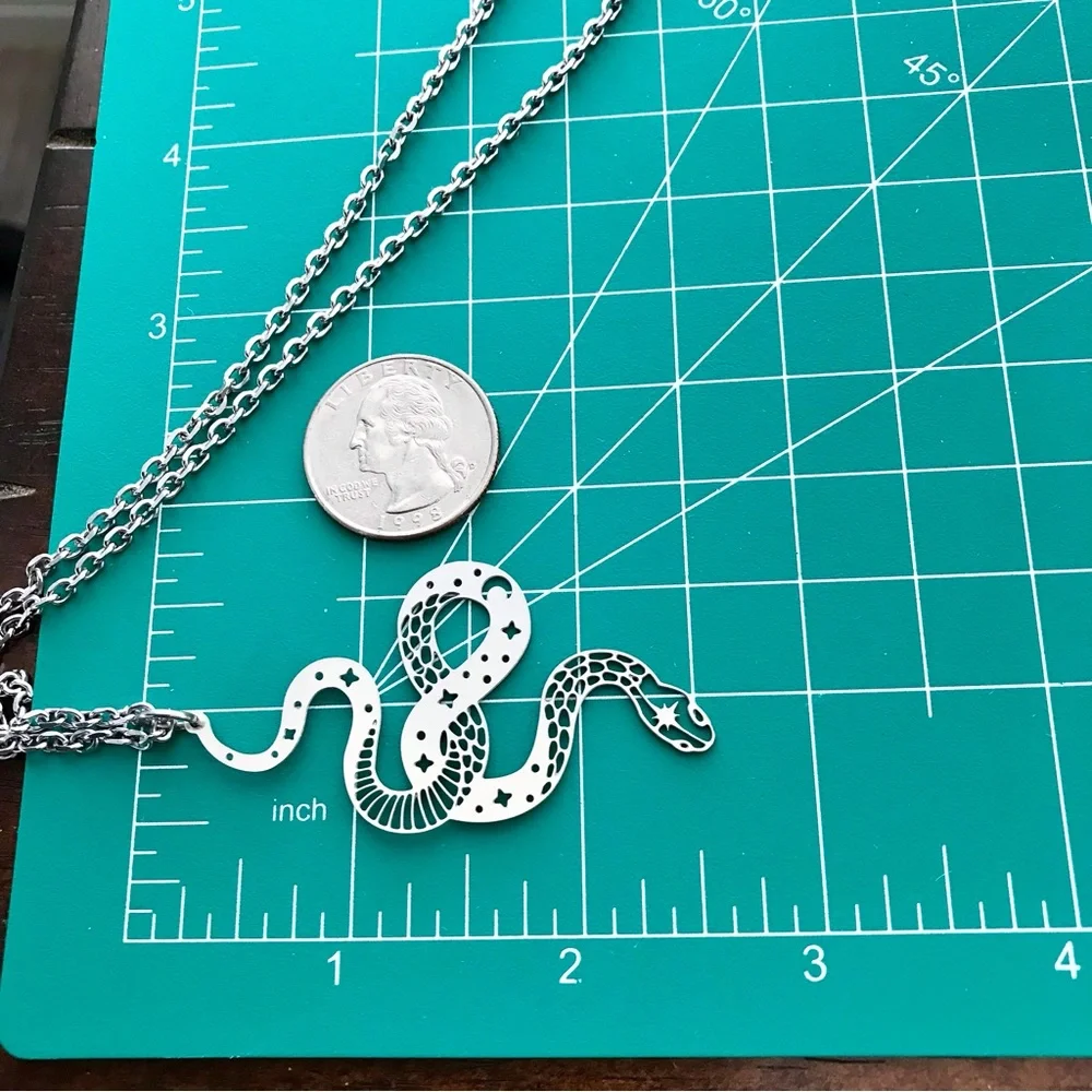 🆕 Snake Laser Cut Necklace and Earrings Set Stainless Steel - Picture 4 of 6
